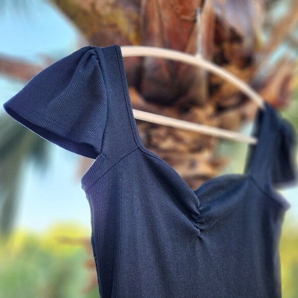 🩷Wild Fable💚 Ribbed Knit V-Neck Puff Sleeve Mini Dress S- BLACK - Picture 2 of 5